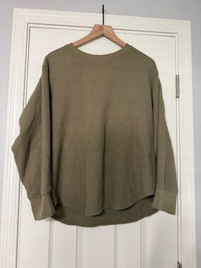 Uniqlo Olive Waffleknit Long Sleeve T-shirt Womens Size Large